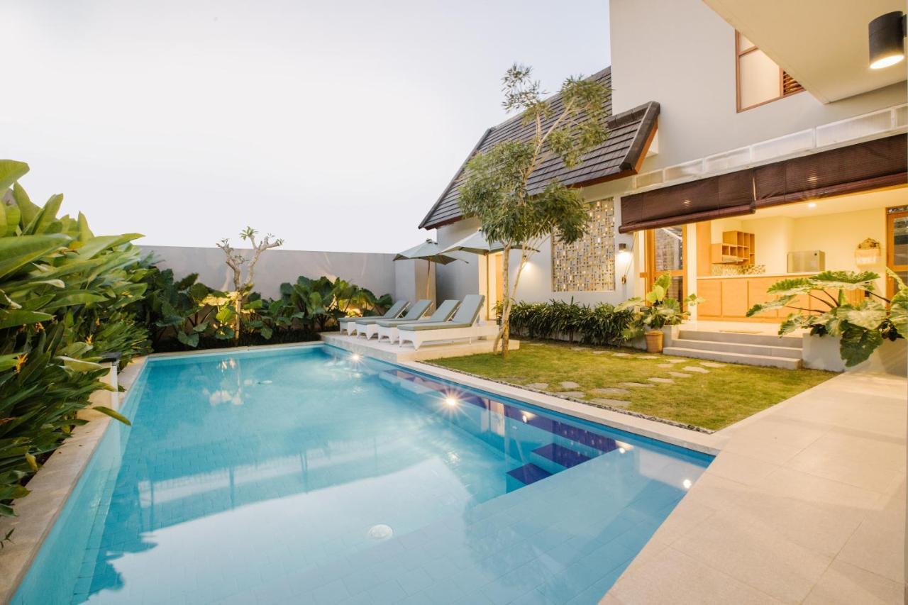 Vasudha Hostel Canggu Exterior photo